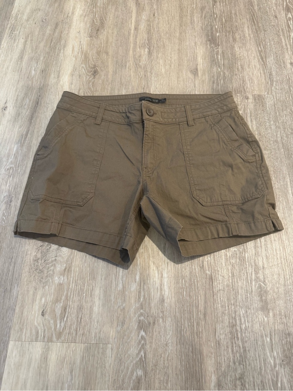 PrAna Elle shorts with front patch pockets and a cuffed hem